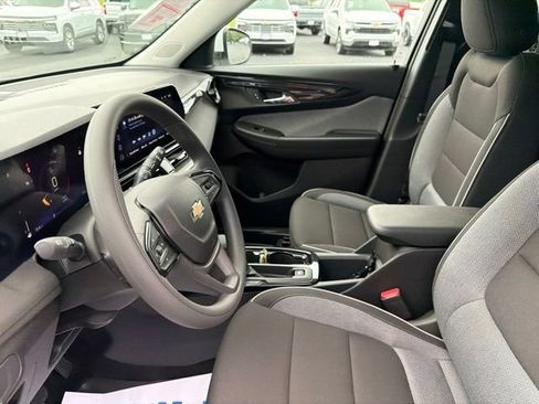 New 2026 Chevrolet TrailBlazer LT w/ Driver Confidence Package FWD image 9
