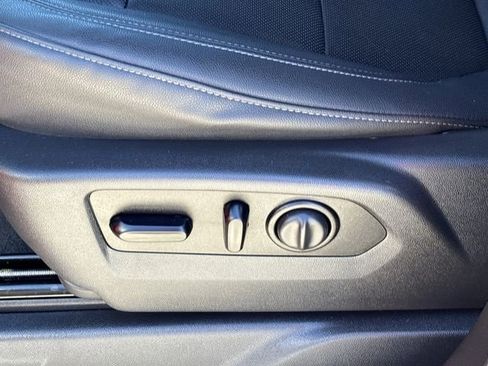 Used 2021 GMC Sierra 1500 SLT image 27