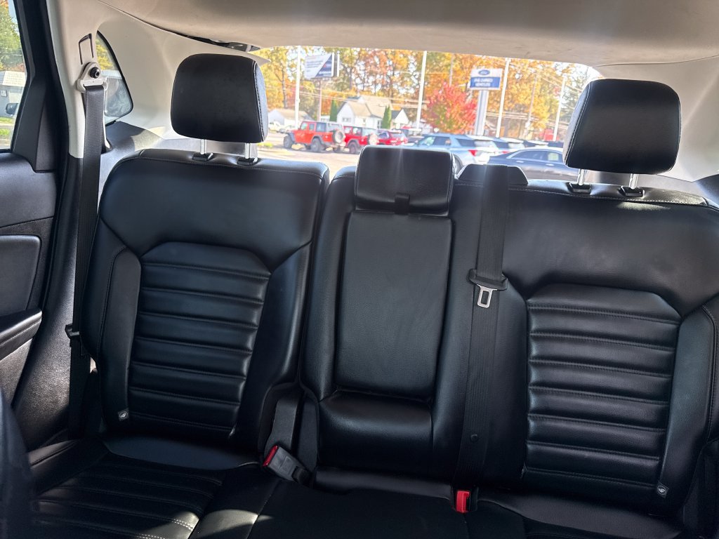 Used 2024 Ford Edge SEL w/ Convenience Package AWD/4WD image 30