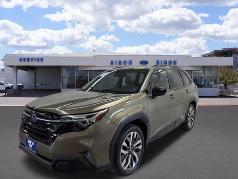 Used 2025 Subaru Forester Touring AWD/4WD image 7