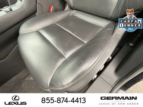 Used 2025 Cadillac XT4 Premium Luxury AWD/4WD image 21