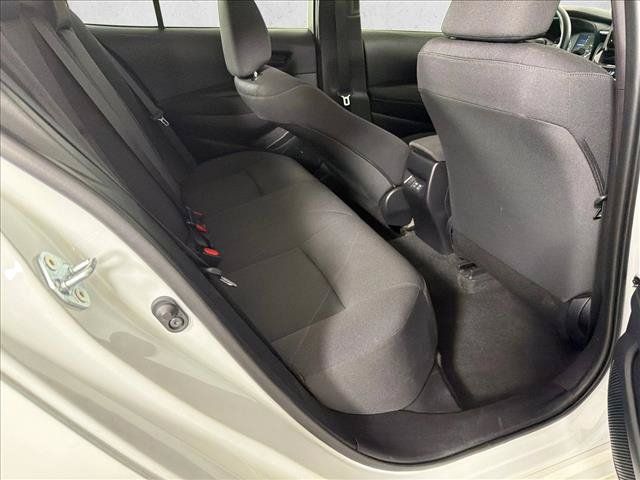 Used 2025 Toyota Corolla LE w/ Convenience Package FWD image 15
