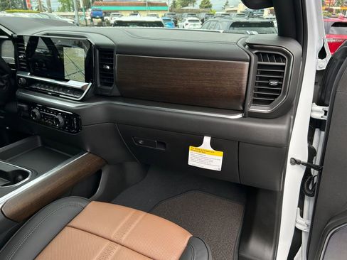 New 2025 Chevrolet Silverado 3500 High Country w/ High Country Premium Package image 26