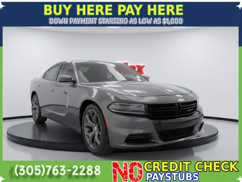 Used 2019 Dodge Charger SXT w/ Plus Group RWD image 1