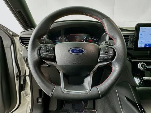 Used 2024 Ford Explorer ST-Line w/ Class IV Trailer Tow Package AWD/4WD image 16