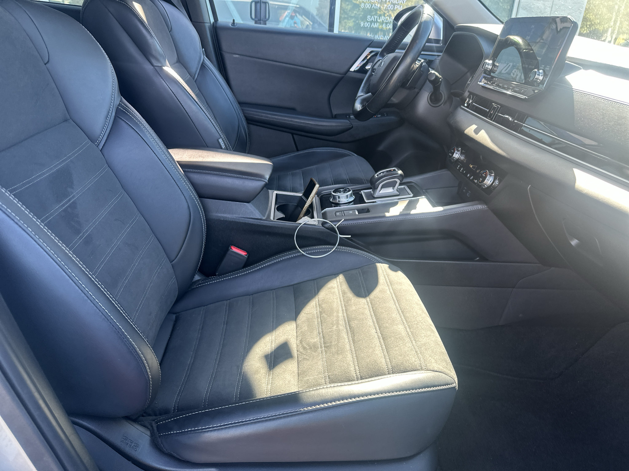 Used 2024 Mitsubishi Outlander SE FWD image 10