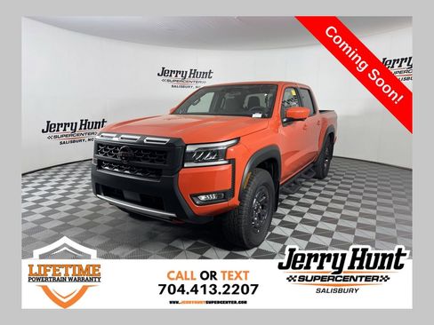 Used 2025 Nissan Frontier PRO-4X w/ Pro Convenience Package image 1