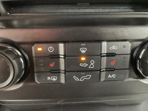 Used 2017 Ford F150 XLT w/ Equipment Group 302A Luxury image 32