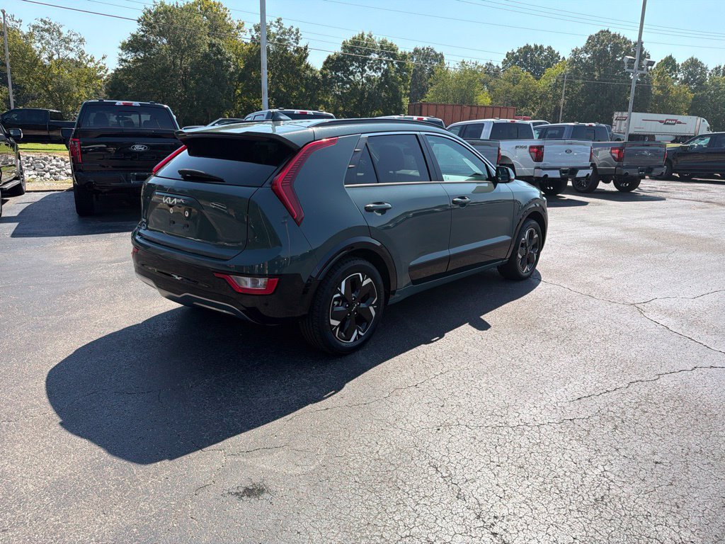Used 2024 Kia Niro Wind FWD image 3