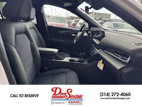 New 2026 Buick Envista Preferred w/ Advanced Safety Package FWD image 24