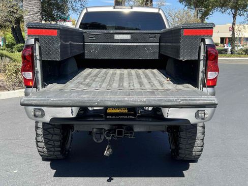 Used 2006 Chevrolet Silverado 3500 LT w/ Heavy-Duty Power Package AWD/4WD image 40