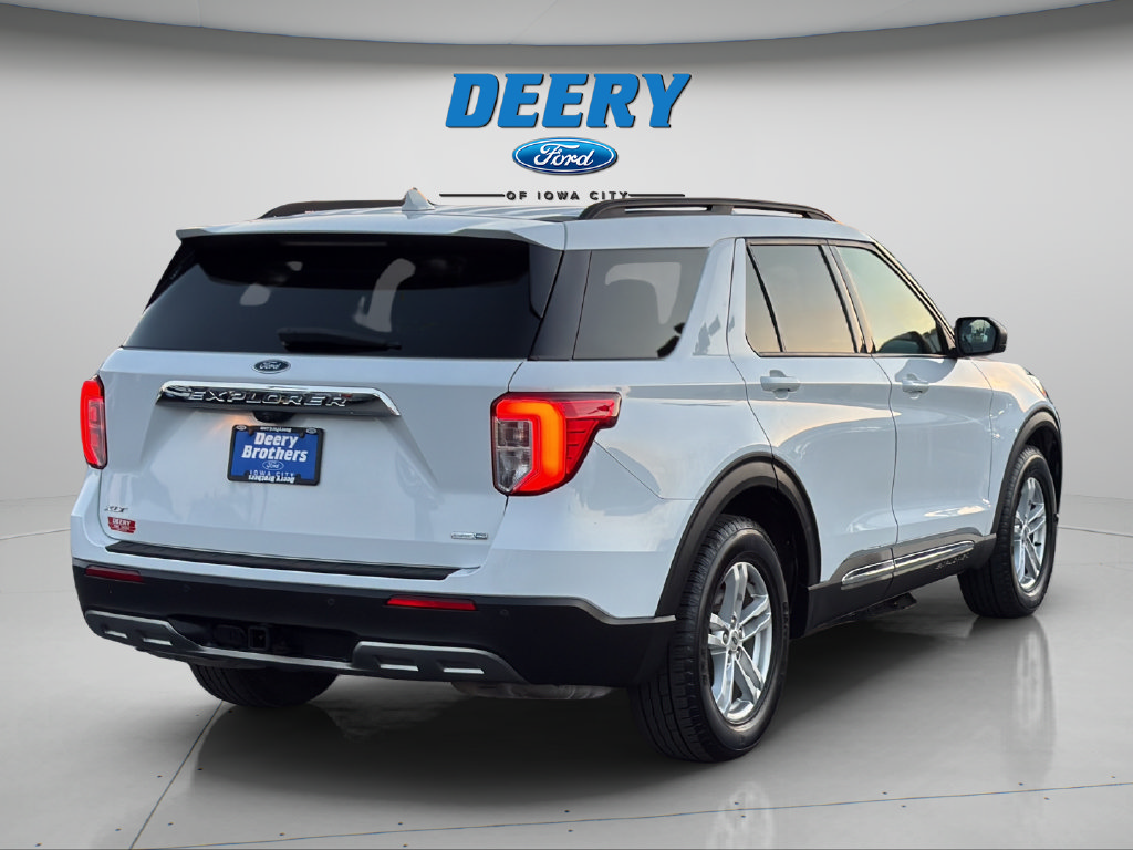 Used 2020 Ford Explorer XLT w/ Equipment Group 202A AWD/4WD image 6