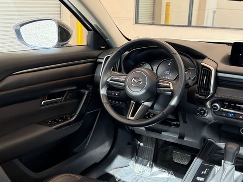 Used 2025 MAZDA CX-50 2.5 Hybrid w/ Premium Plus Pkg AWD/4WD image 31