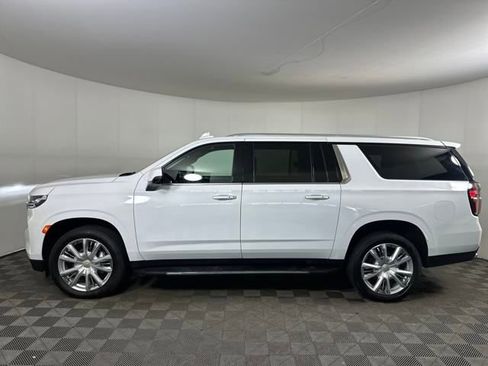 Used 2023 Chevrolet Suburban High Country image 6