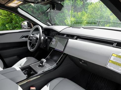 New 2026 Land Rover Range Rover Velar Dynamic SE AWD/4WD image 19