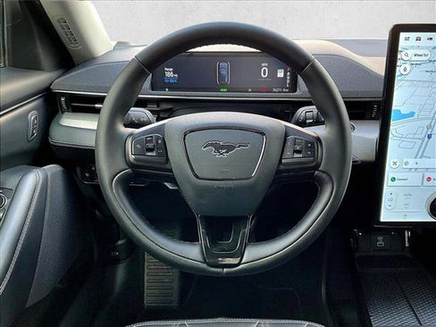 Used 2021 Ford Mustang Mach-E Select image 5