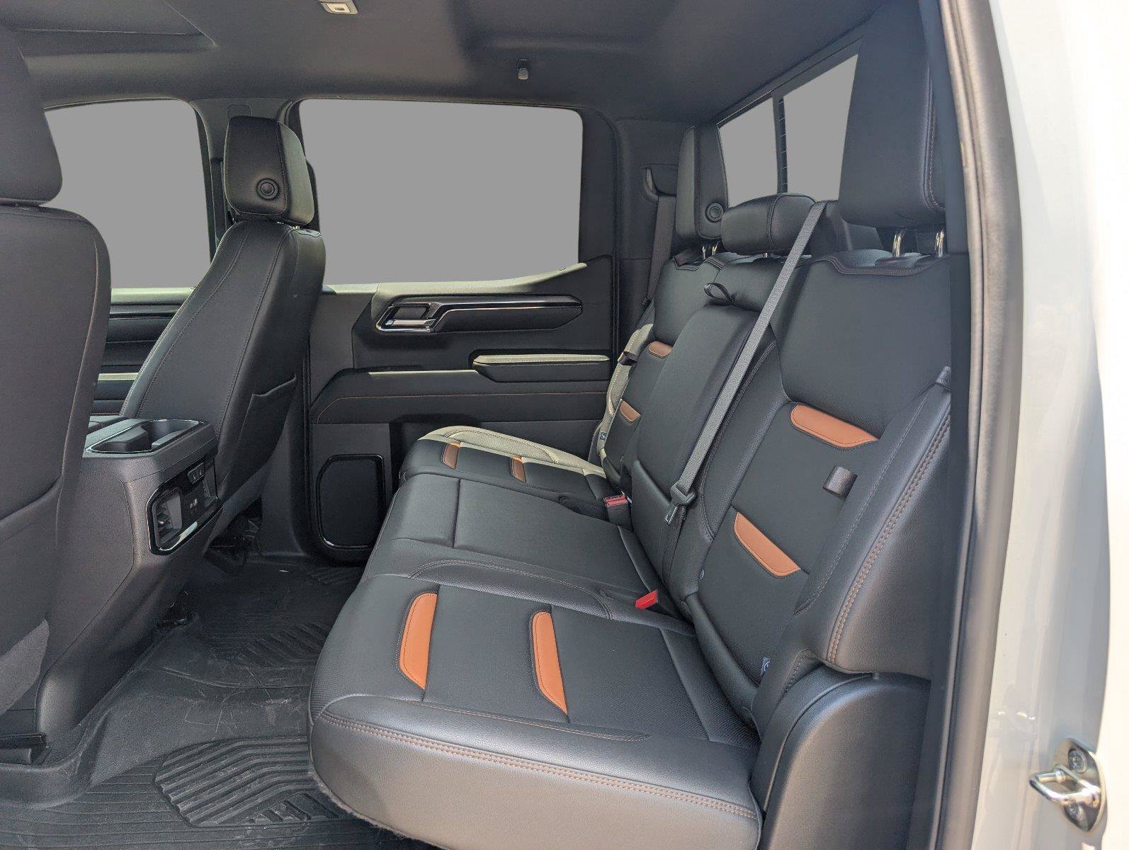 Used 2024 GMC Sierra 1500 AT4 w/ AT4 Premium Package AWD/4WD image 38