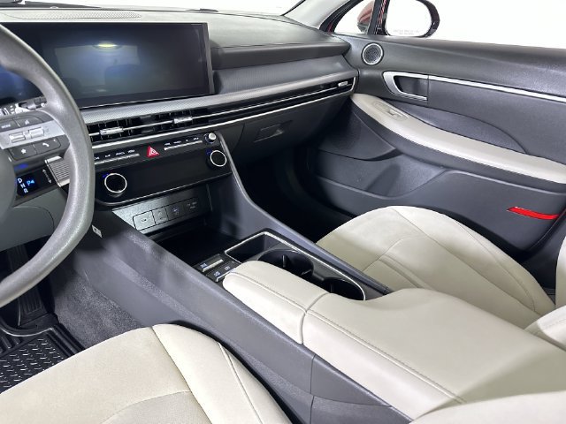 Used 2025 Hyundai Sonata SEL FWD image 36