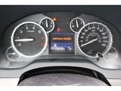 Used 2015 Toyota Tundra SR5 w/ SR5 Upgrade Package AWD/4WD image 13