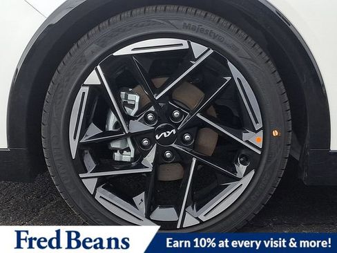 New 2025 Kia K4 GT-Line w/ GT-Line Premium Package image 5