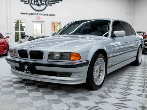 Used 1998 BMW 740iL image 3