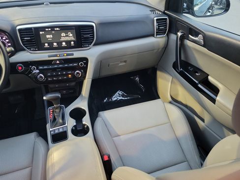 Used 2021 Kia Sportage EX image 17