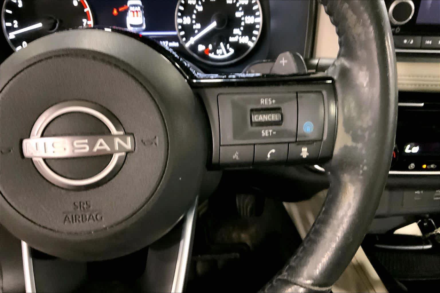 Used 2023 Nissan Rogue SL AWD/4WD image 25