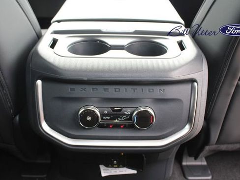 New 2026 Ford Expedition Platinum AWD/4WD image 11