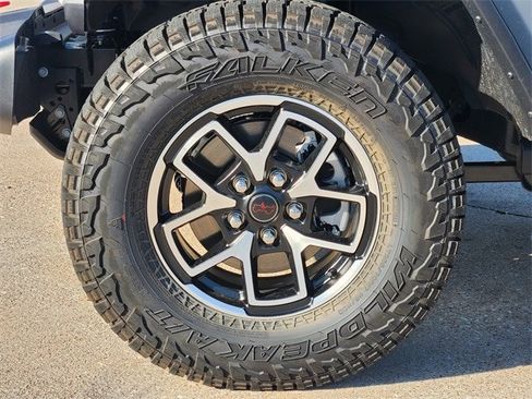 New 2025 Jeep Gladiator Rubicon w/ Safety Group image 7