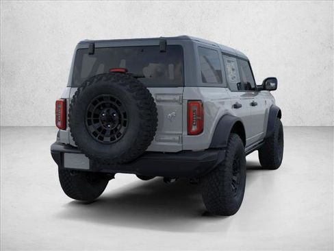 New 2026 Ford Bronco Badlands w/ Sasquatch Package AWD/4WD image 8