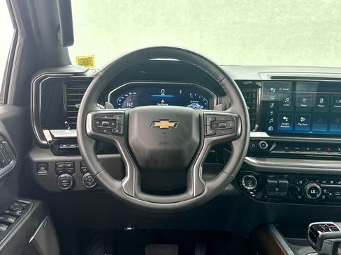 Certified 2024 Chevrolet Silverado 1500 High Country w/ Technology Package AWD/4WD image 23