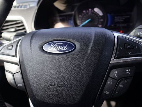 Used 2023 Ford Edge SEL w/ Convenience Package image 9