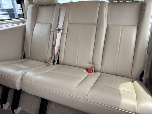 Used 2014 Ford Expedition XLT w/ Equipment Group 202A RWD image 16