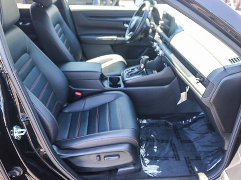 Used 2025 Honda CR-V Sport-L image 17