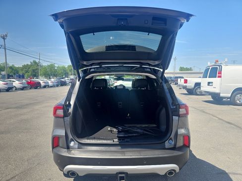 Used 2024 Ford Escape SE w/ PHEV Premium Package FWD image 7