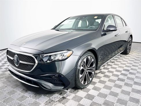 New 2026 Mercedes-Benz E 350 4MATIC Sedan image 2