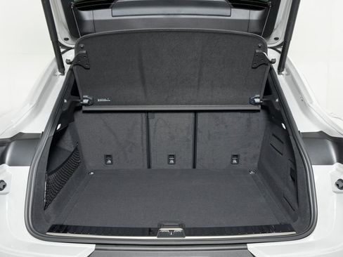 New 2026 Porsche Cayenne Coupe image 40