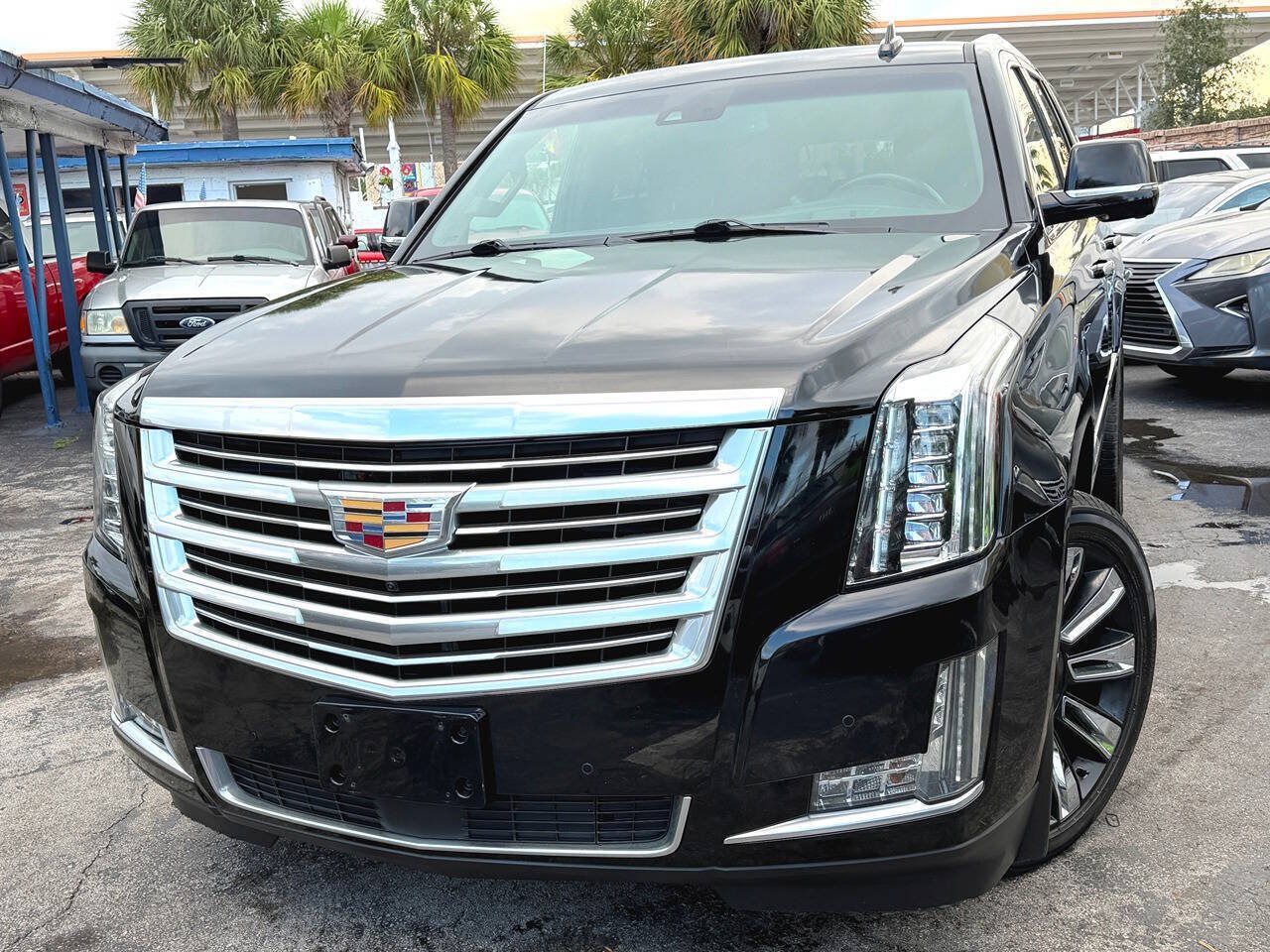 Used 2016 Cadillac Escalade Platinum AWD/4WD image 5