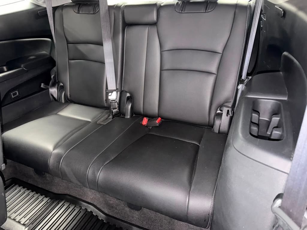Used 2020 Honda Pilot Touring image 36