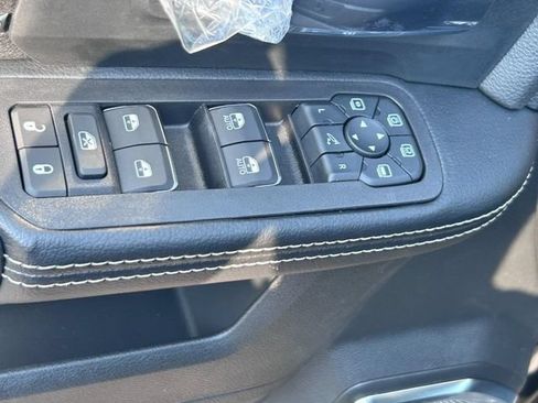 New 2027 RAM 2500 Laramie AWD/4WD image 21