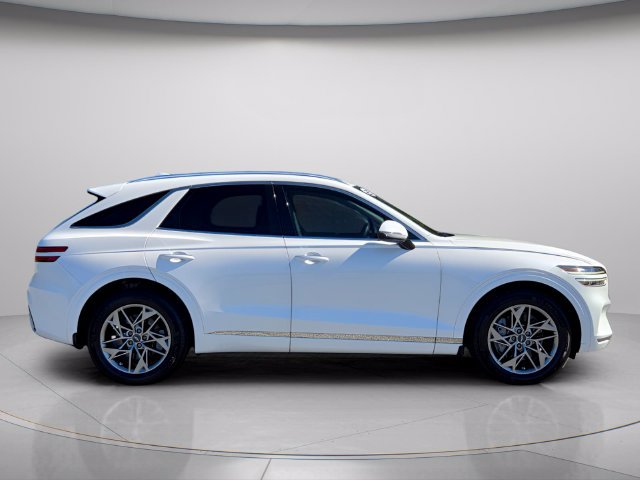 Used 2023 Genesis GV70 2.5T w/ Select Package AWD/4WD image 8