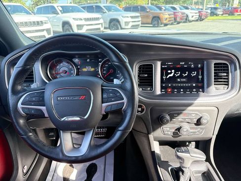 Used 2018 Dodge Charger R/T Scat Pack RWD image 32