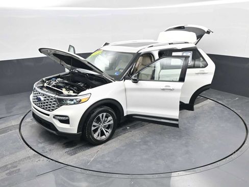 Used 2020 Ford Explorer Platinum w/ Premium Technology Package image 37