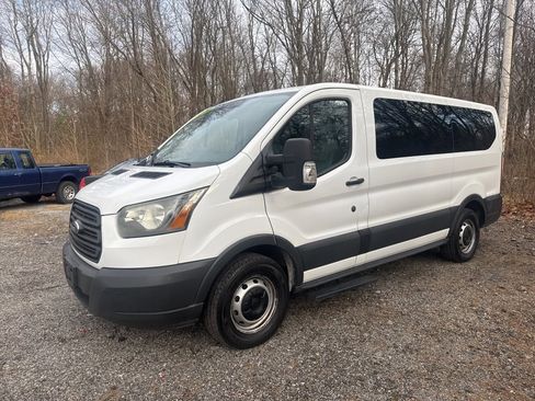 Used 2016 Ford Transit 150 XL image 5