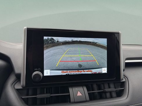 Certified 2025 Toyota RAV4 XLE image 17