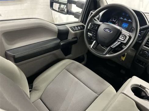 Used 2020 Ford F250 XL w/ Power Equipment Group image 12