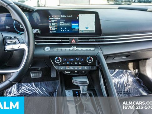 Used 2024 Hyundai Elantra Limited FWD image 39