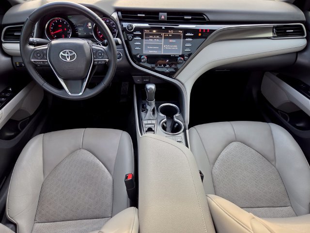 Used 2020 Toyota Camry XSE FWD image 10