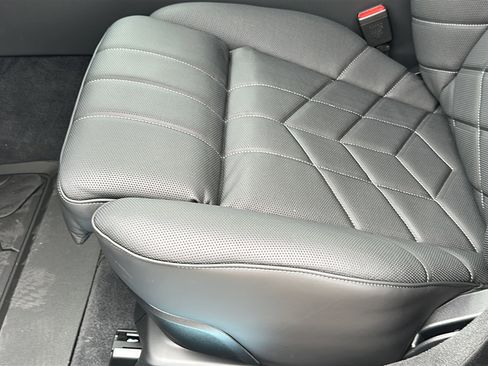 New 2026 BMW 740i image 12