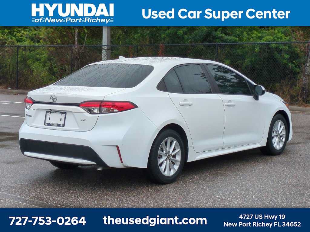 Used 2020 Toyota Corolla LE w/ LE Premium Package FWD image 5